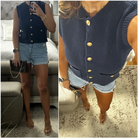Tops - New🩷 Chic Navy Sleeveless Gold Button Ribbed Sweater